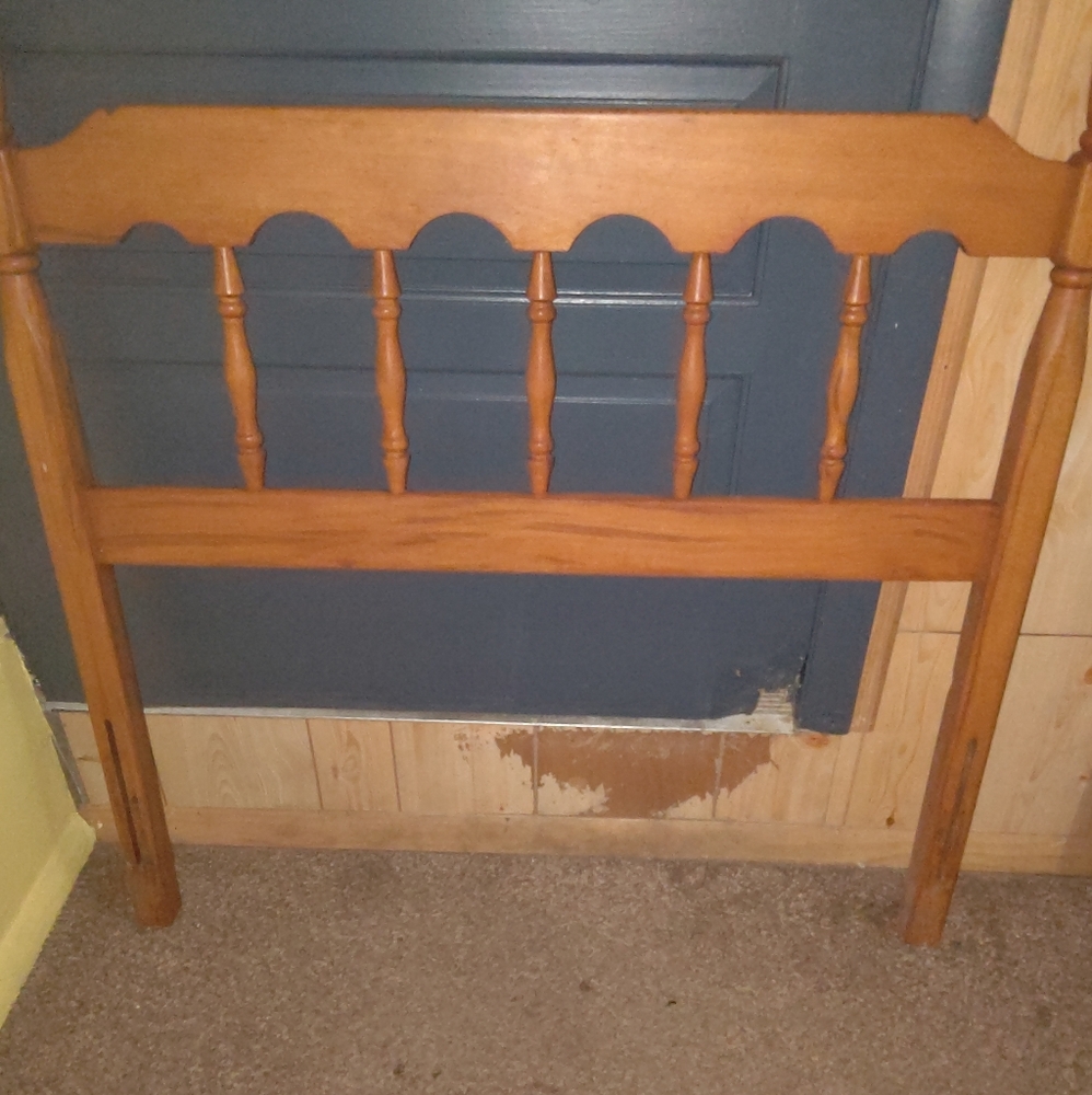 Twin size head board